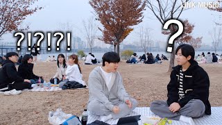 Random Girls React When A Boy Sings His Beautiful Song At The Park [ENG CC]