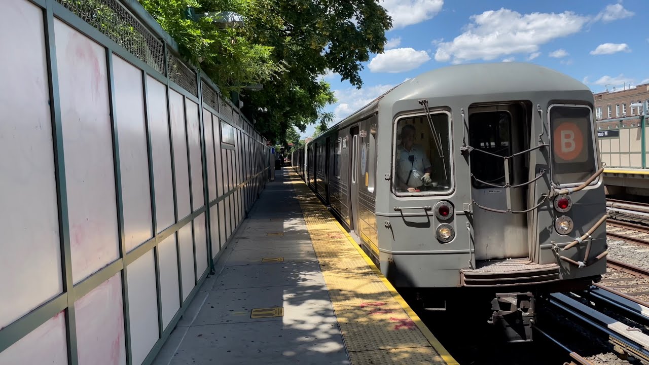 Q Express R46 BMT Brighton Line: R46/R68/R68A B Local/Express and Q Local Trains at ...
