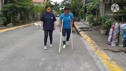 Crutches 4 point gait