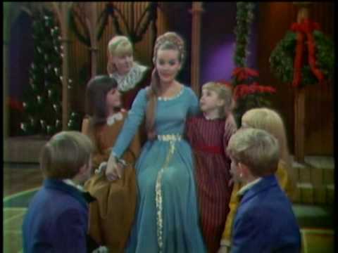 Florence Henderson sings Christmas Medley (vaimusi...