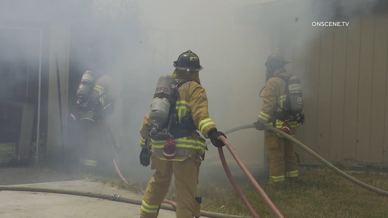 Fire rips through house in Chula Vista - YouTube