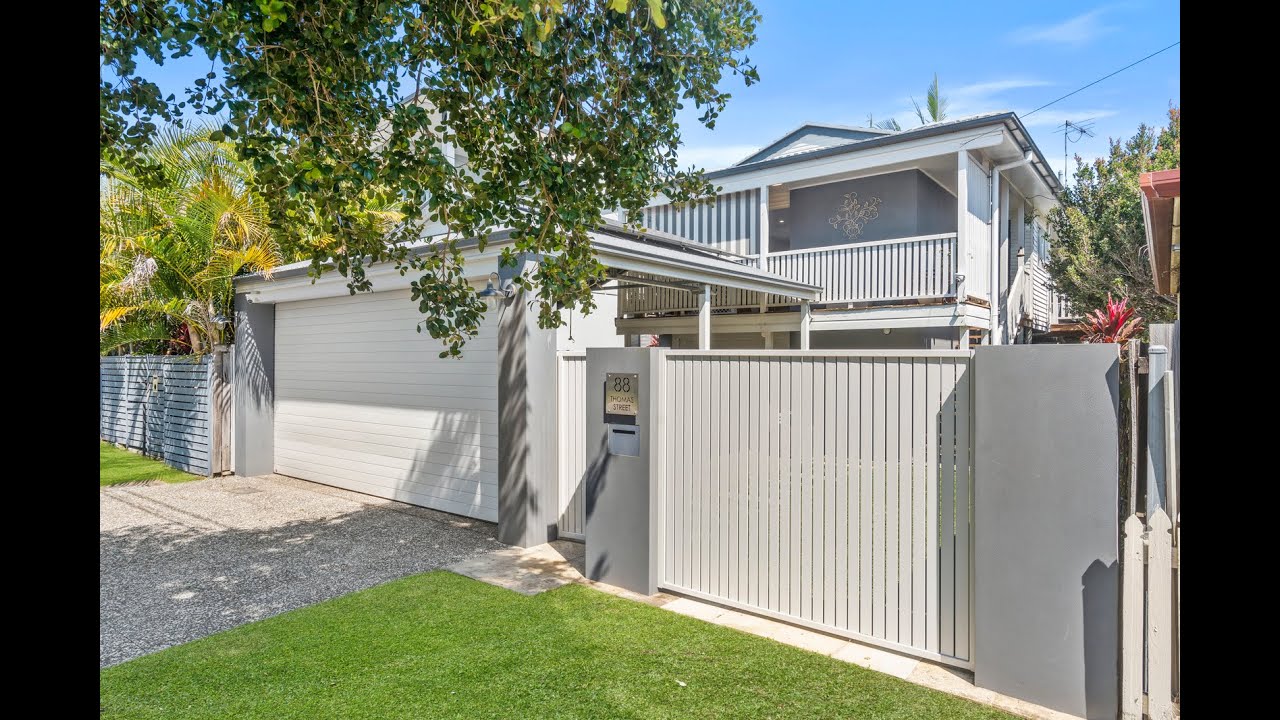 Simon Salm Presents - 88 Thomas Street, Birkdale
