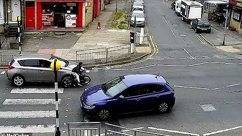 Britain's most DANGEROUS zebra crossing! - DayDayNews