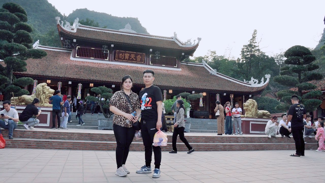 Đi lễ hội chùa hương đầu năm 2026