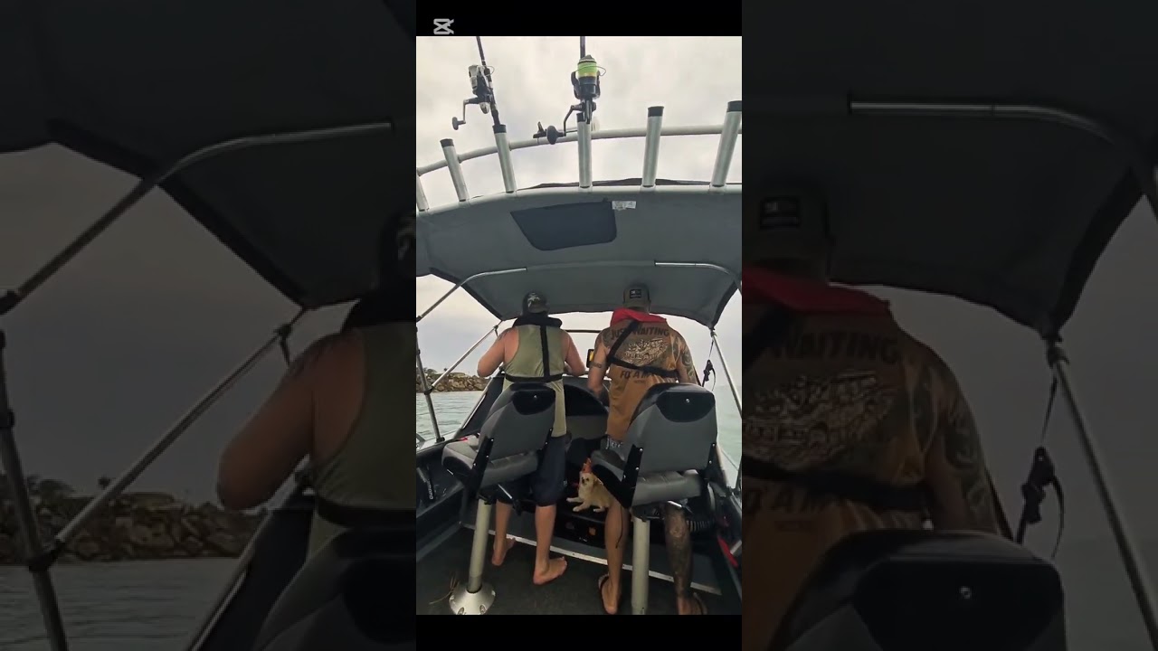 Crossing Nambucca Heads Bar