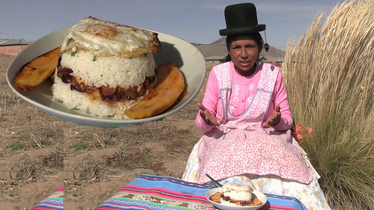 ARROZ TAPADO CASERO COCINANDO AL AIRE LIBRE EN EL CAMPO - Cholita Julia