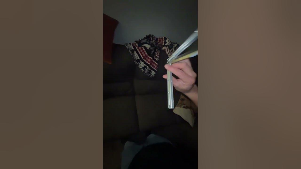 I picked the song, not my girl… #balisong #butterflyknife #balisongflipping #wow #smooth