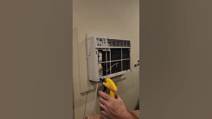 How to do a light clean on a window unit air conditioner, yes i wiped it down after the light clean
