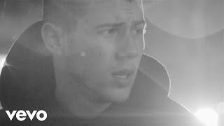 Video-Miniaturansicht von „Nick Jonas - Area Code“