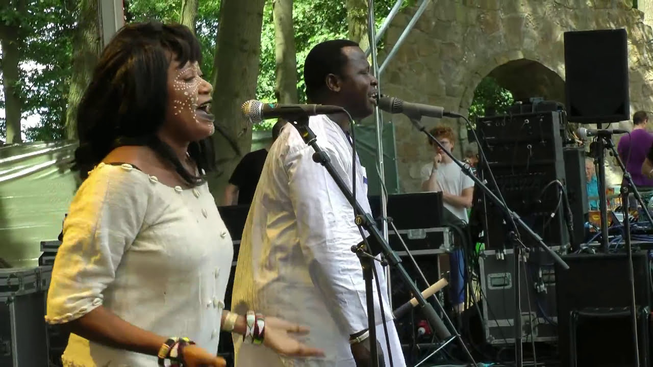 Mamar Kassey - Dinke Dinke - LIVE at Afrikafestival Hertme 2014