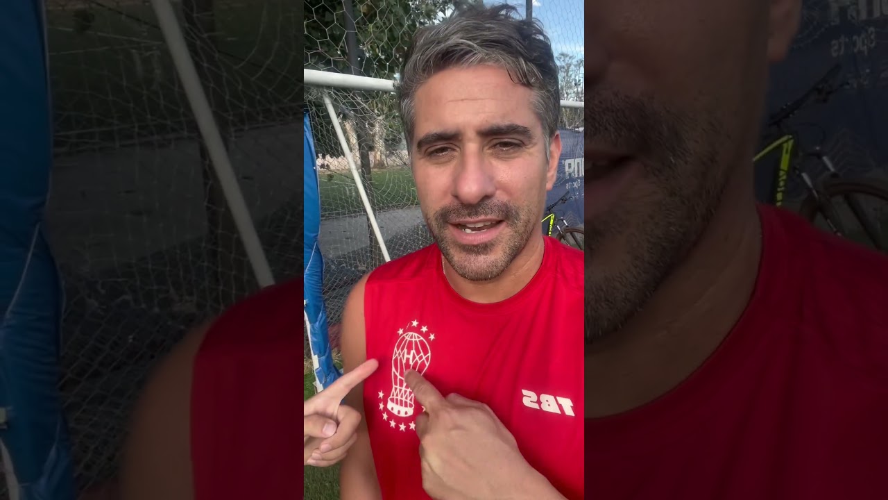 PING PONG 🏓 CON GAST&Oacute;N CASAS #realmadrid #realbetis #espa&ntilde;a #zidane #riquelme