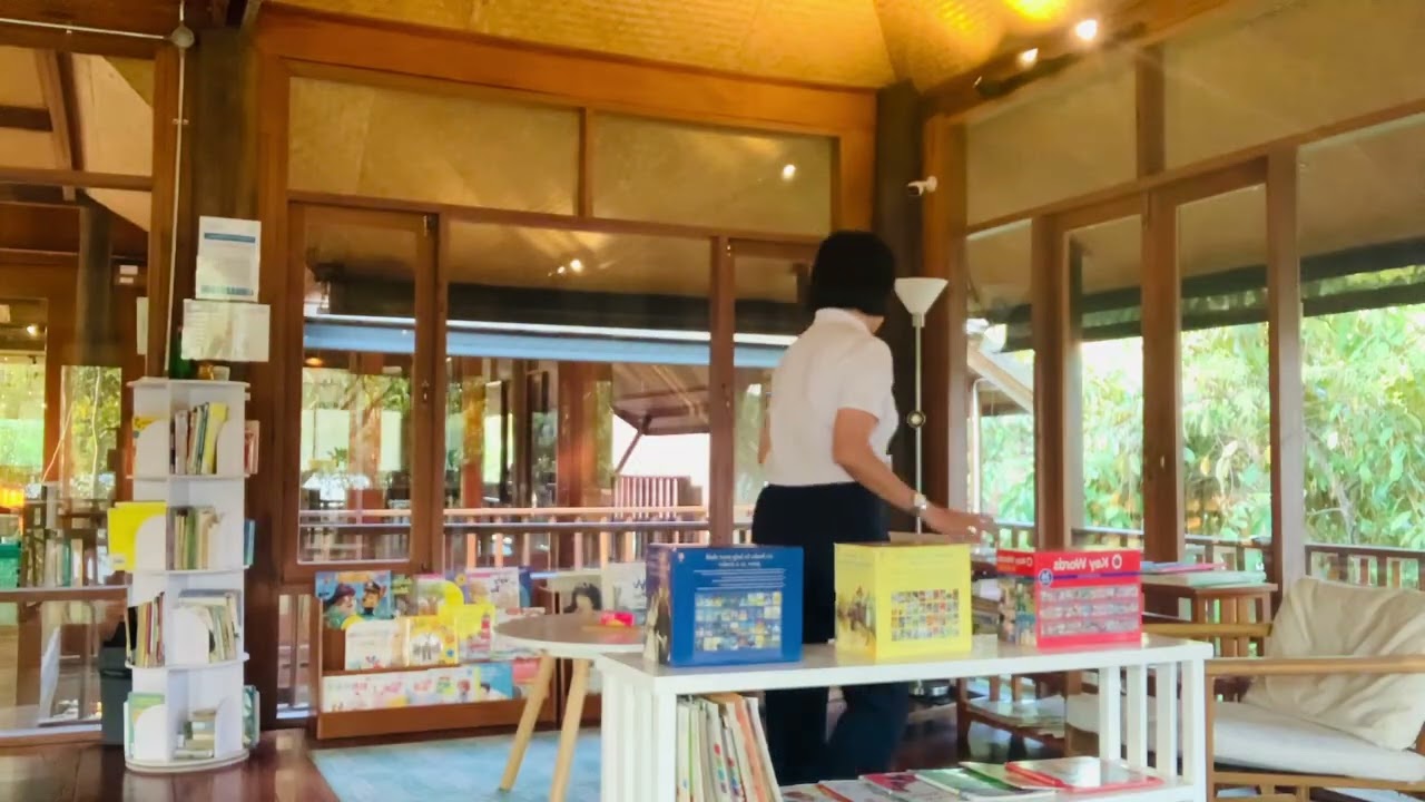 Living in Chiang Mai(working in a Montessori school in Thailand)