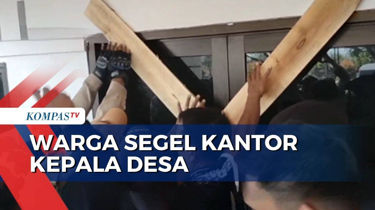 Tuntut Kades Mundur, Warga Segel Kantor Kepala Desa Cibarengkok di Cianjur