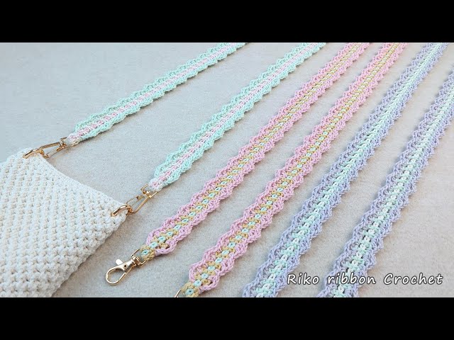 A fun color matching strap that can be knitted using leftover yarn