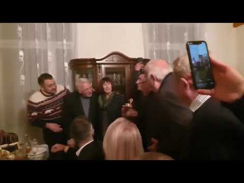 ელიზაბეთ რუდმა სიმღერა „მივალ გურიაში, მარა“ შეასრულა