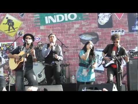 Lo dudo, con Carla Morrison, Clemente de Jumbo y Luis de Enjambre.