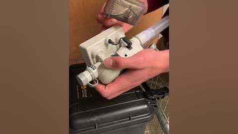 Calibrate an Air-O-Cell Pump with a TSI 4000 Calibration Machine