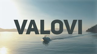 Daleka Obala - Valovi (Official Lyric Video) Resimi