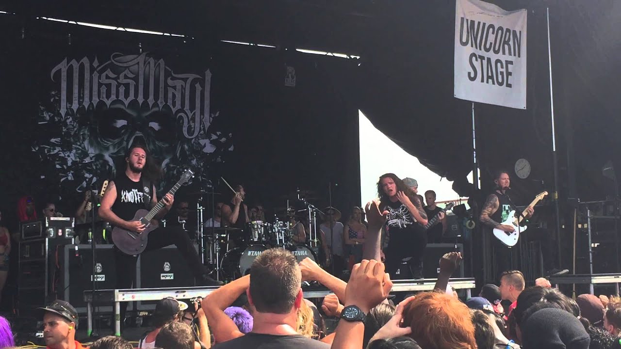 Miss May I - Hero With No Name Live at Warped Tour 2015