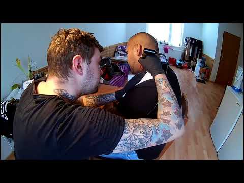 Video: Co Znamená Korunkové Tetování?
