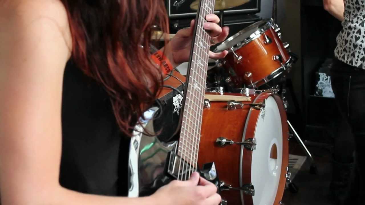 Nightwitches (female Black Sabbath tribute band) @ Electrocution: Feest in Brussel 11/07/2012