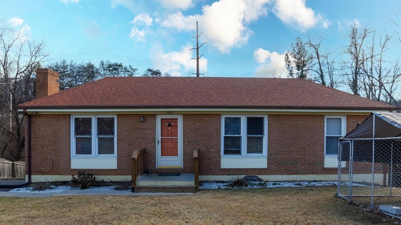 3732 Janney Ln, Cave Spring, VA