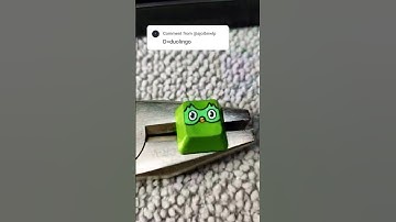 Drawing D for Duolingo 🦉but on my custom keyboard! @duolingo #drawing #keycaps #keyboard