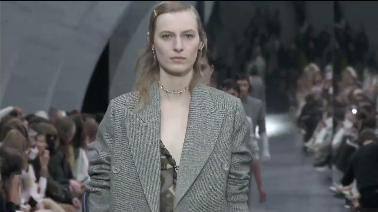 Fendi Fall/Winter 2022-2023 - YouTube