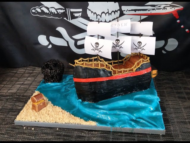Gateau Bateau Pirate En Pate A Sucre Youtube