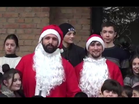 გორელმა სპორტსმენებმა ბავშვებს საჩუქრები დაურიგეს 25.12.2018