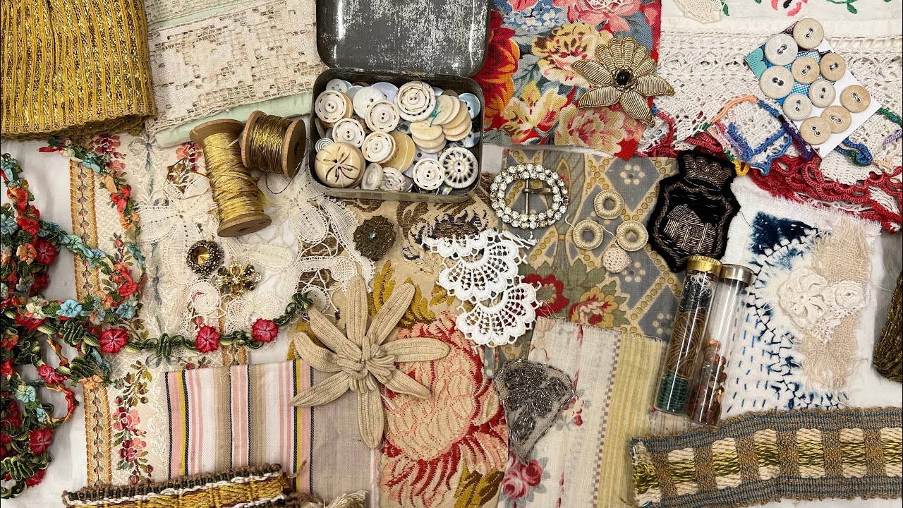 #roxysjournalofstitchery