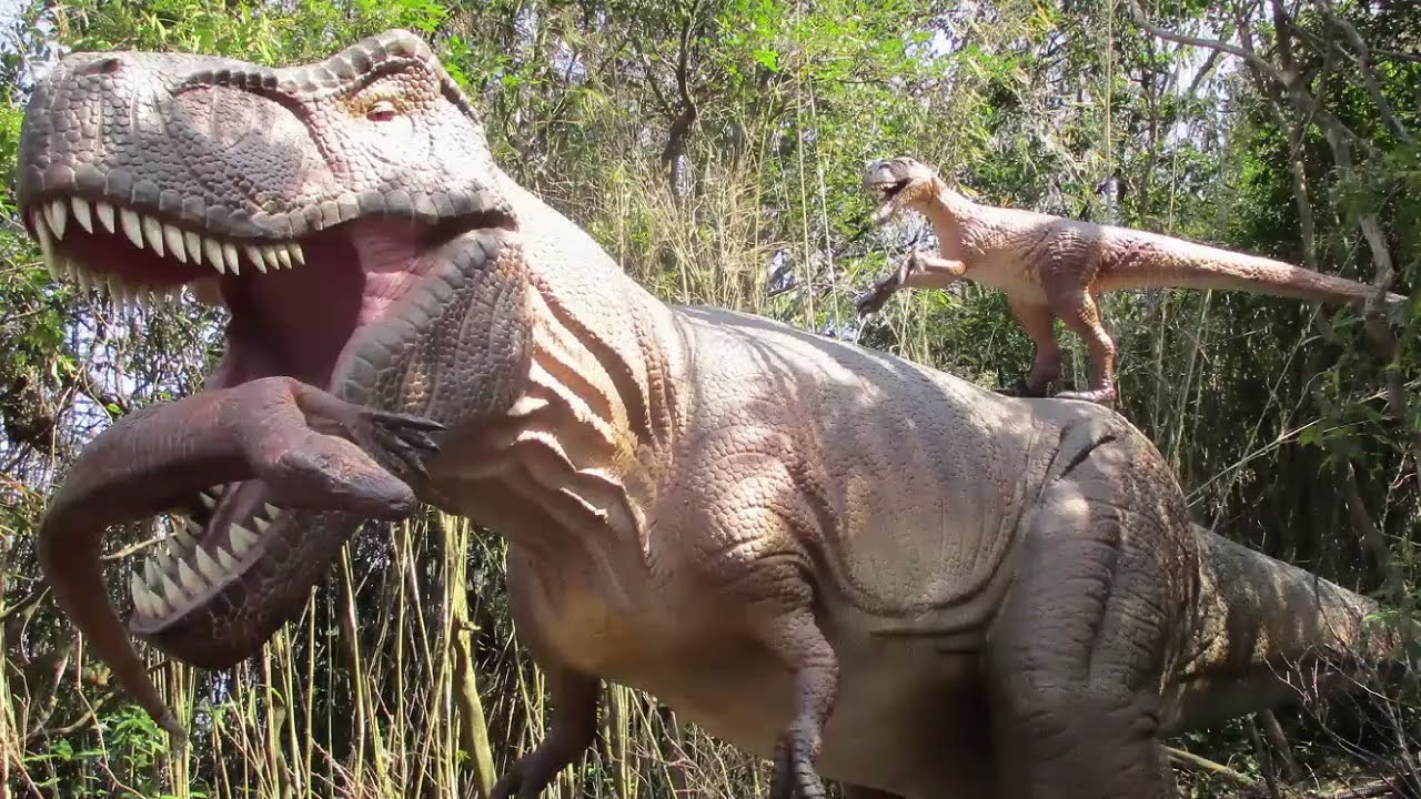 芝政ワールド  恐竜の森　（福井県）　『DINOSAUR    FOREST』