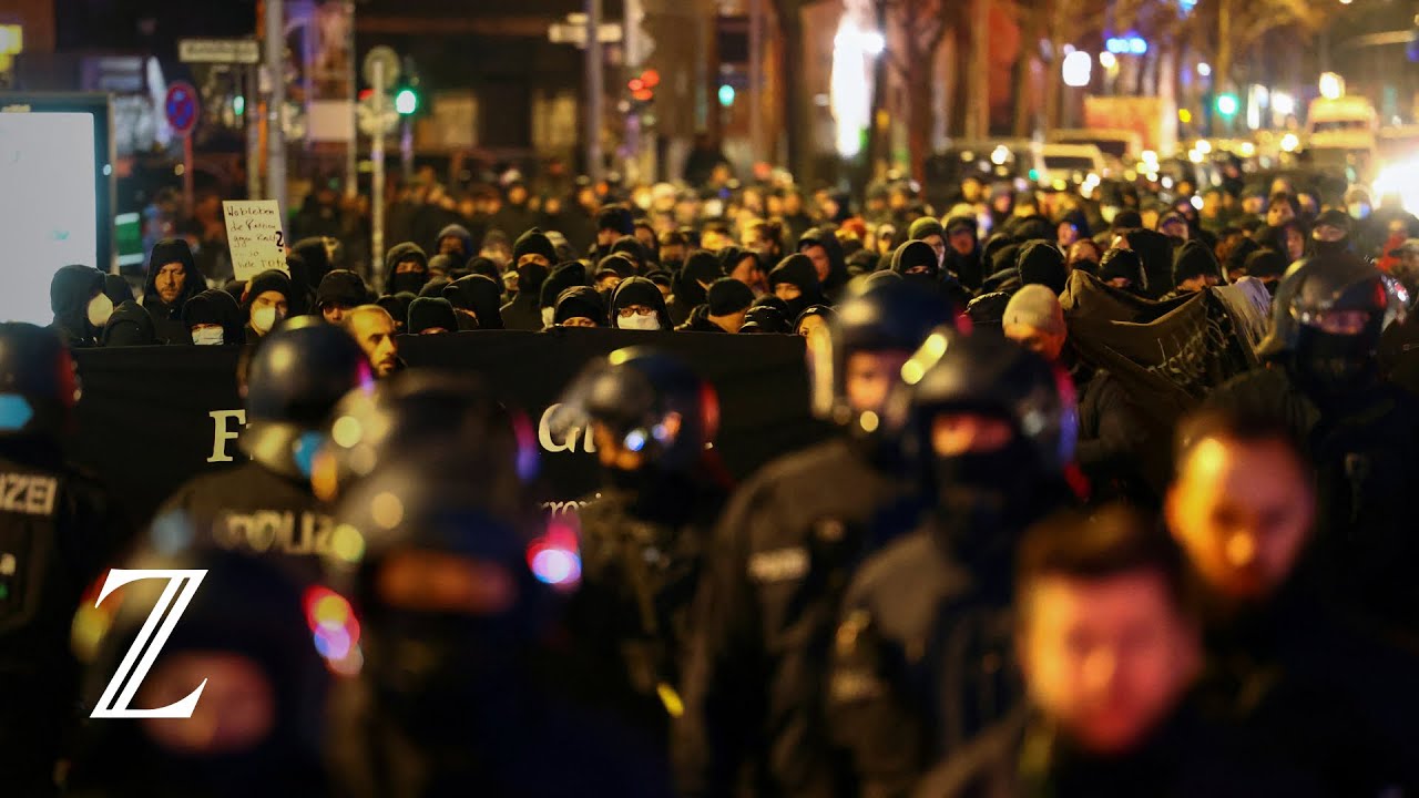Querdenker versuchen, Polizei-Sperren zu durchbrechen | Demo in Berlin