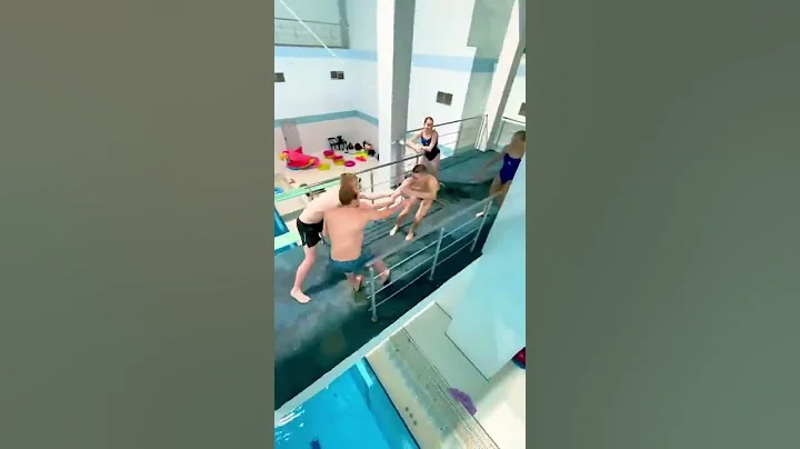 Prank went wrong in swimming pool #shorts - DayDayNews