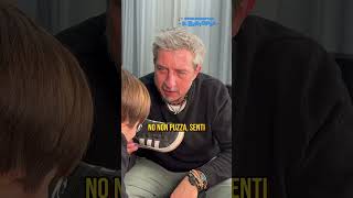 Francesco, 4 Anni, I Piedi E La Cosa Più Bella Della Vita.