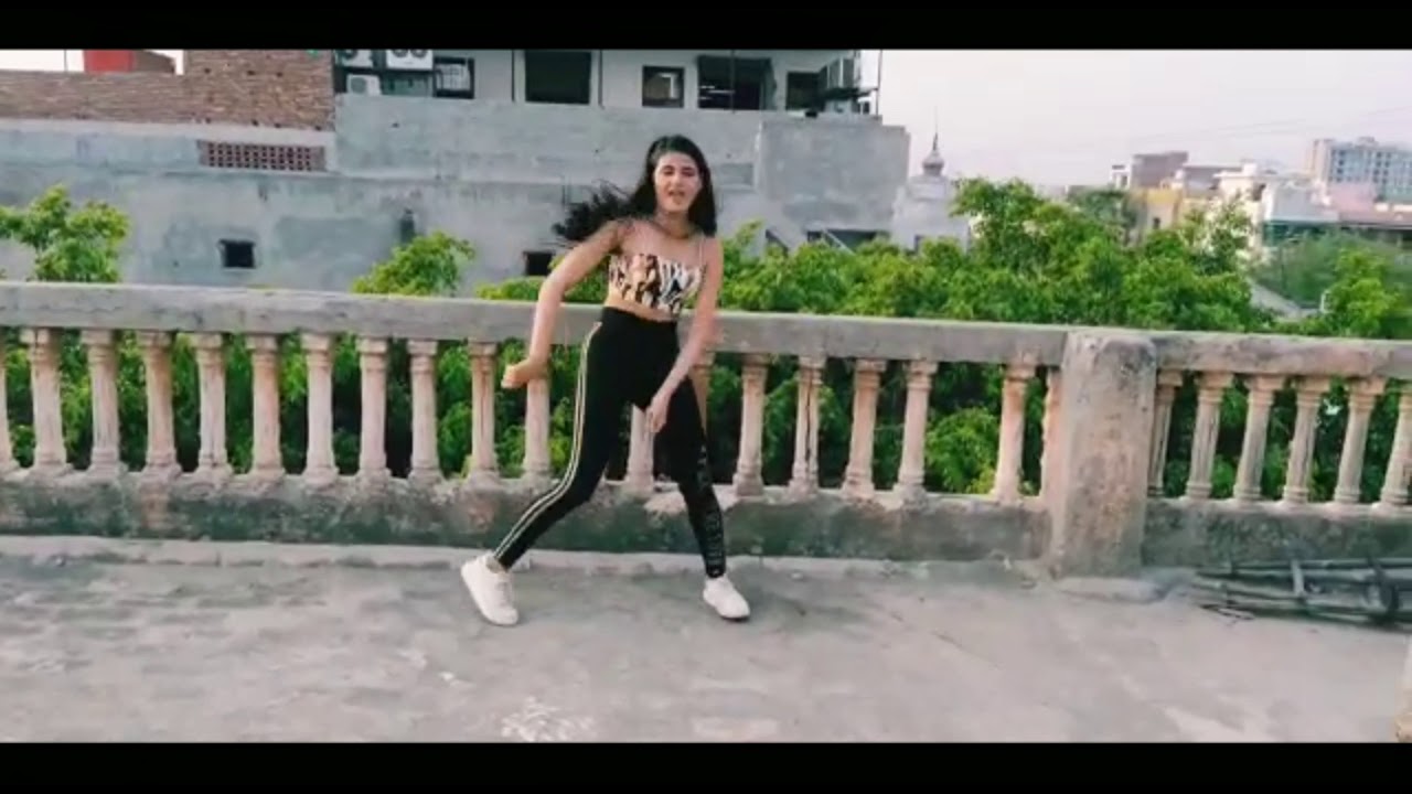 Garmi song By Actor Dolly Kaushik Present by The Hitesh Patel Films