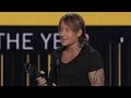 2017 CMT Awards: Keith Urban Takes Home 4 Awards, Adorably Dedicates Trophy to Wife Nicole Kidman