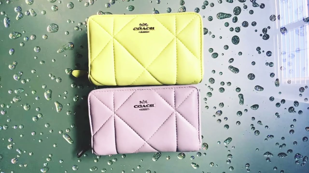 Coach Medium Id Zip Wallet With Puffy Diamond Quilting