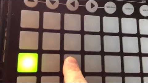 novation LAUNCHPAD single line step sequencer built by PureData