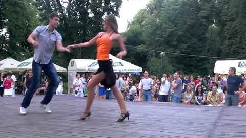 Zouk Alexander Kniazev & Ksenia Madiudia. CasaDeRitmo salsa school, Kiev