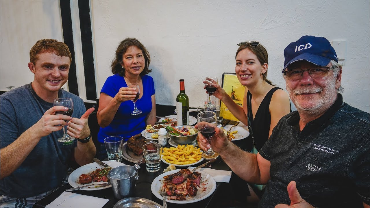 Есть богатая паррилья в Буэнос-Айресе, Аргентина