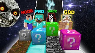 Minecraft NOOB vs PRO vs HACKER vs GOD : SCARY NIGHT LUCKY BLOCK BATTLE in Minecraft!