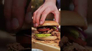 Master the art of the perfect pulled pork burger with our ZWILLING BBQ+ Meat Claws