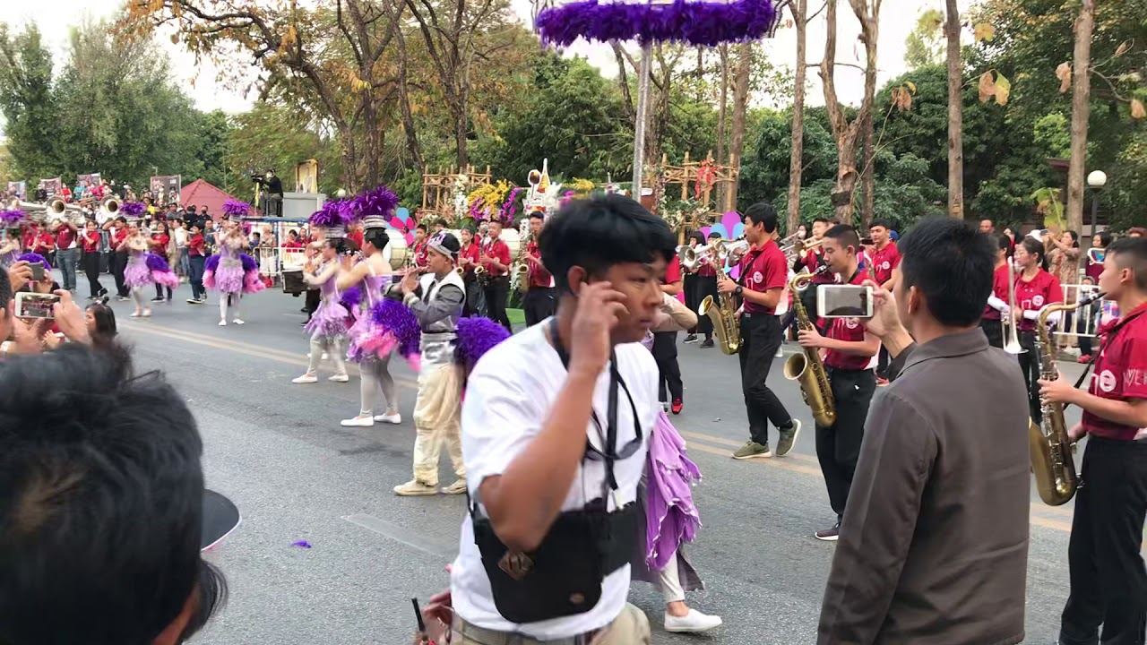 การแสดงของวงโยธวาทิตโรงเรียนยุพราชวิทยาลัย งานไม้ดอก 2563