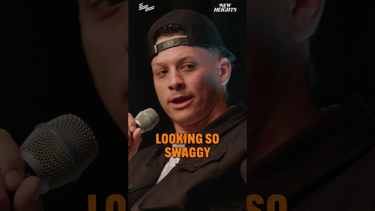 Посмотрите, как Патрик Махоумс буквально высмеивает Трэвиса