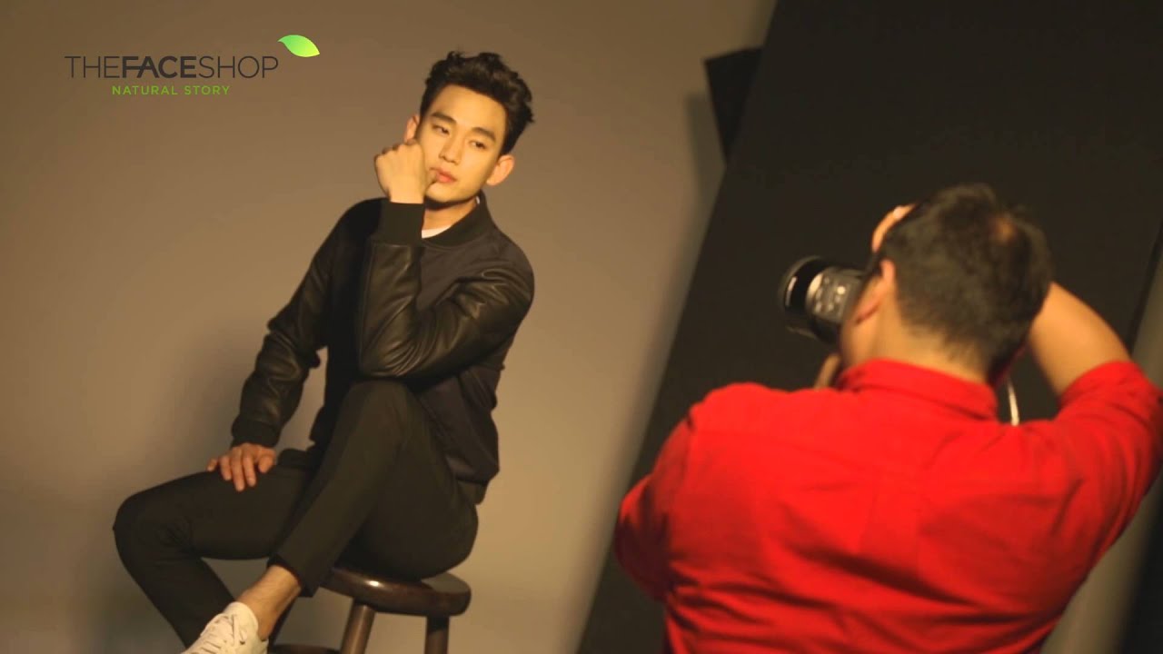 Follow a day with Kim Soo Hyun