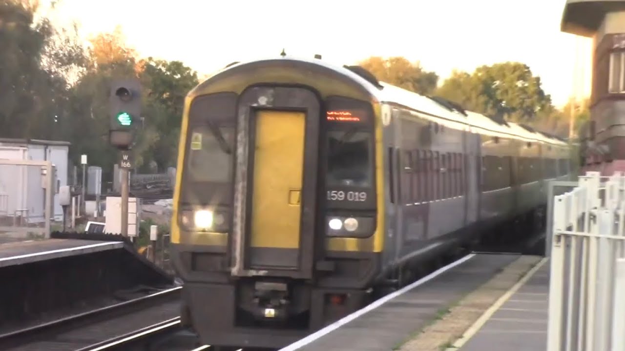 Trains at Wimbledon 21/10/21 YouTube