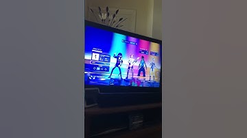 Thumbnail of Umm is jojo siwa in Fortnite 😳..