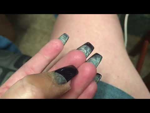 CVS non-acetone polish remover and Sinful glitter polish - NOT a good combo