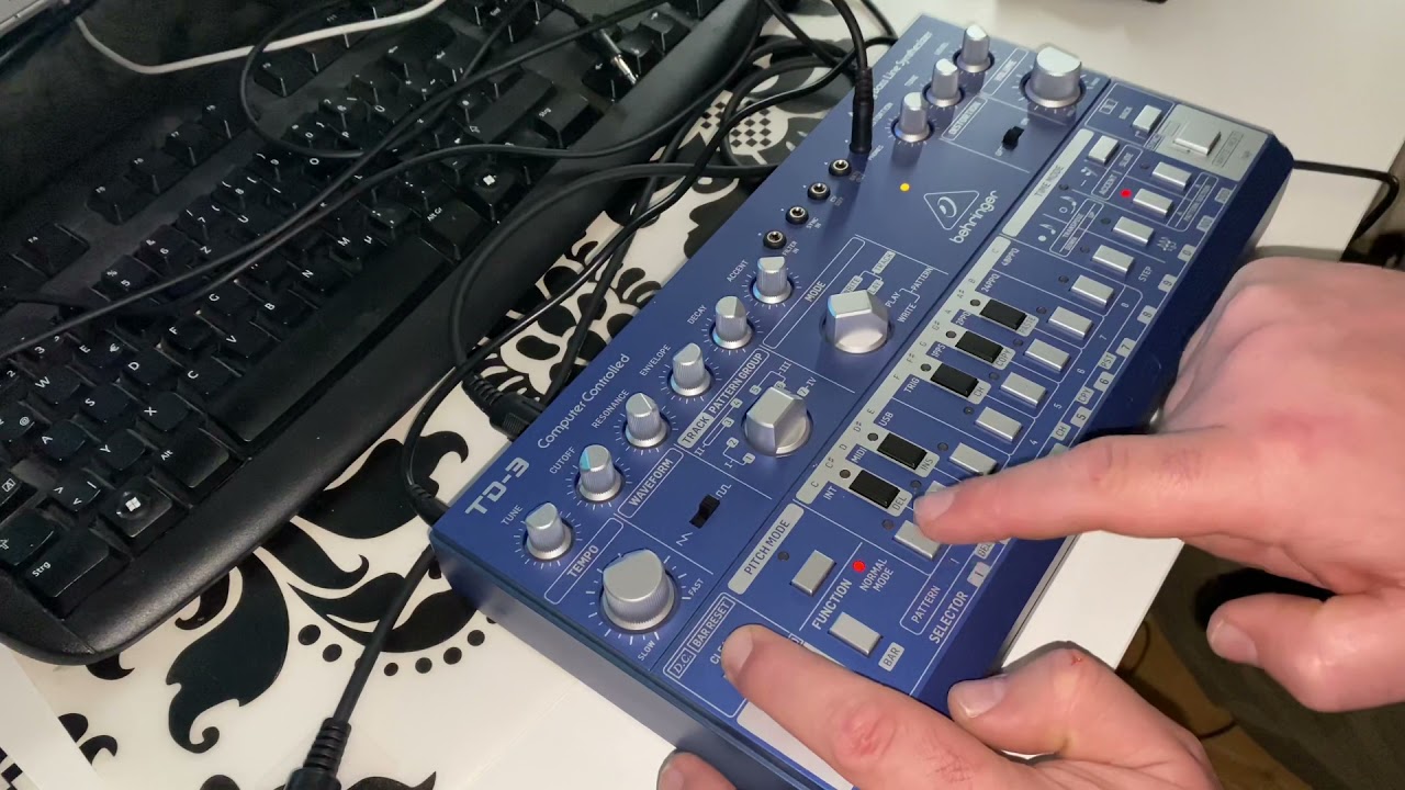 Behringer Odyssey analoge monosynth
